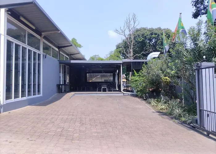 Essenwood Park Hotel